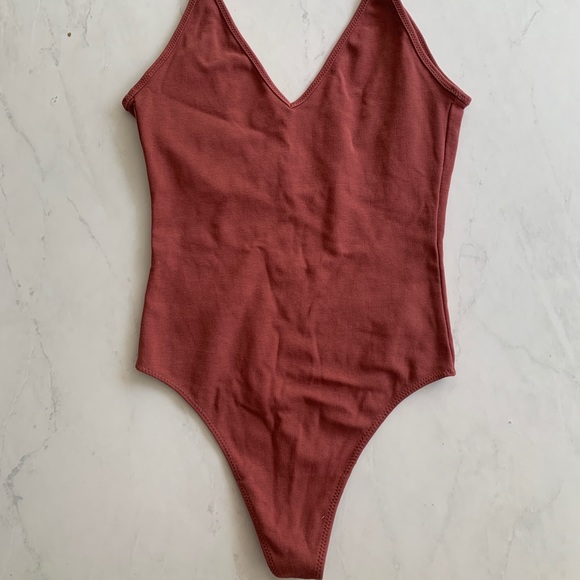 Aritzia Wilfred Free Emily Bodysuit - Picture 6 of 9
